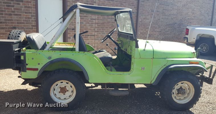 image for item GC9068 1971 Jeep SUV