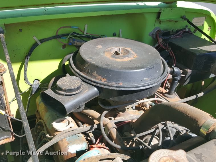 image for item GC9068 1971 Jeep SUV