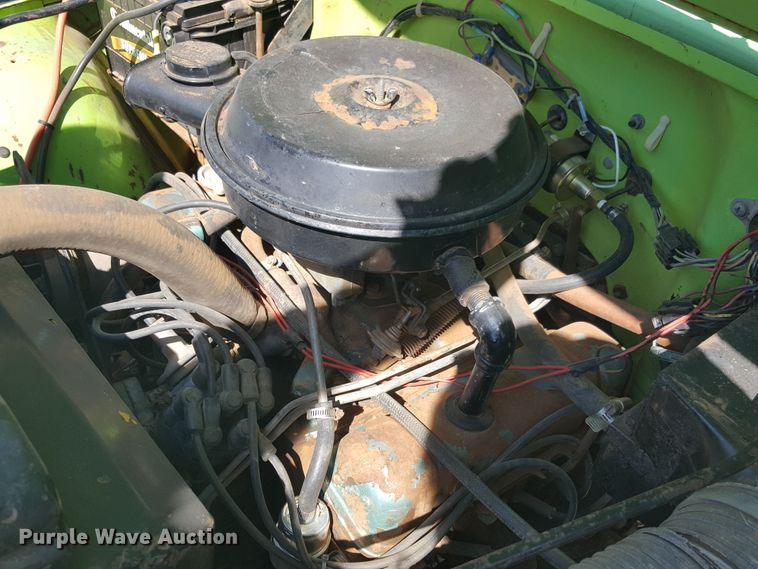 image for item GC9068 1971 Jeep SUV