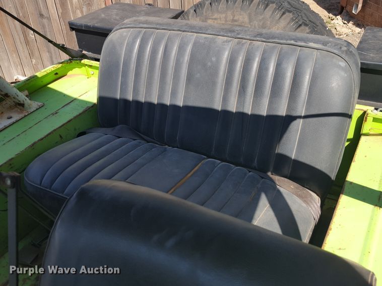 image for item GC9068 1971 Jeep SUV