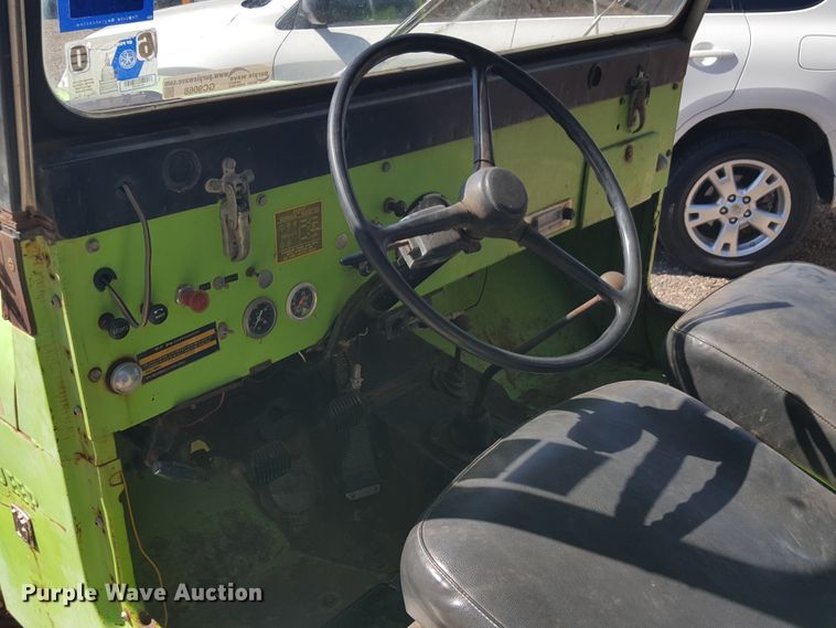 image for item GC9068 1971 Jeep SUV