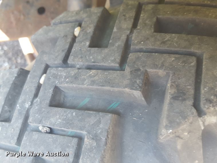 image for item GC9068 1971 Jeep SUV