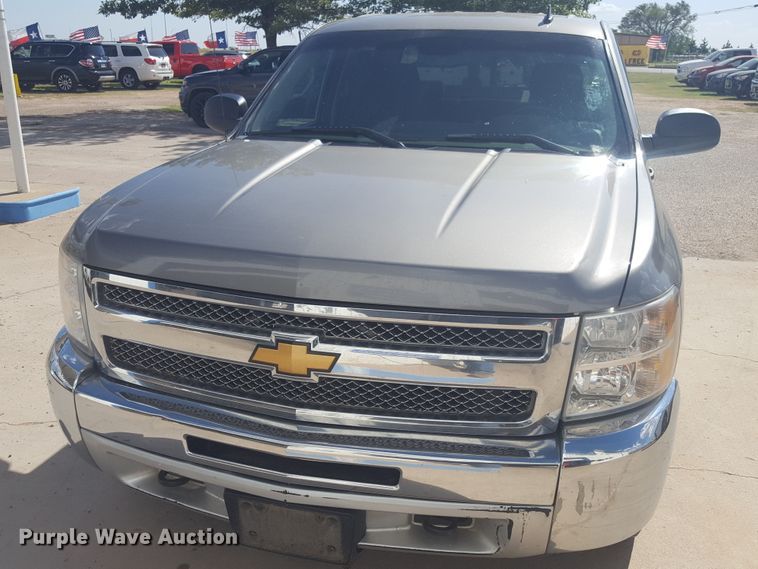 image for item GC9069 2013 Chevrolet Silverado 1500 Crew Cab pickup truck