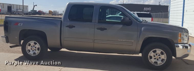 image for item GC9069 2013 Chevrolet Silverado 1500 Crew Cab pickup truck