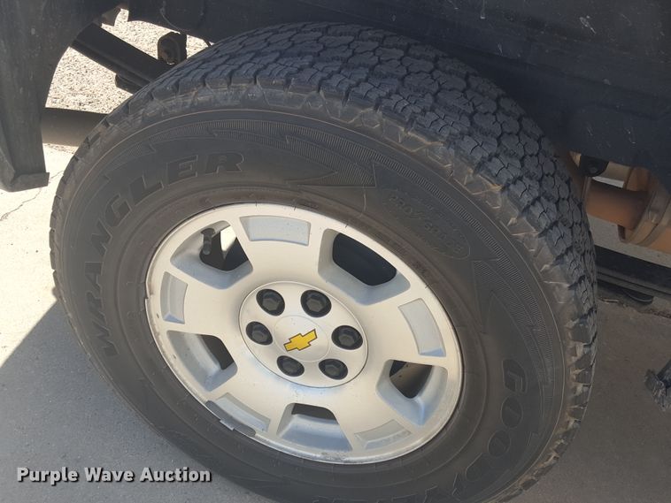 image for item GC9069 2013 Chevrolet Silverado 1500 Crew Cab pickup truck