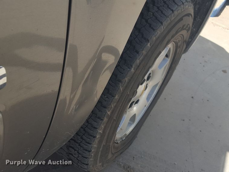 image for item GC9069 2013 Chevrolet Silverado 1500 Crew Cab pickup truck