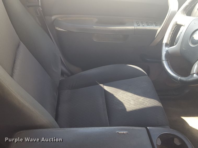 image for item GC9069 2013 Chevrolet Silverado 1500 Crew Cab pickup truck