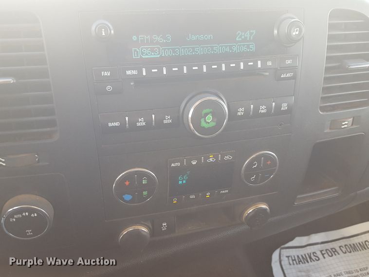 image for item GC9069 2013 Chevrolet Silverado 1500 Crew Cab pickup truck