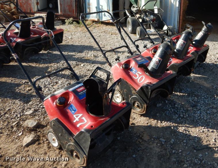 image for item GC9349 (4) Toro 3815 snow blowers