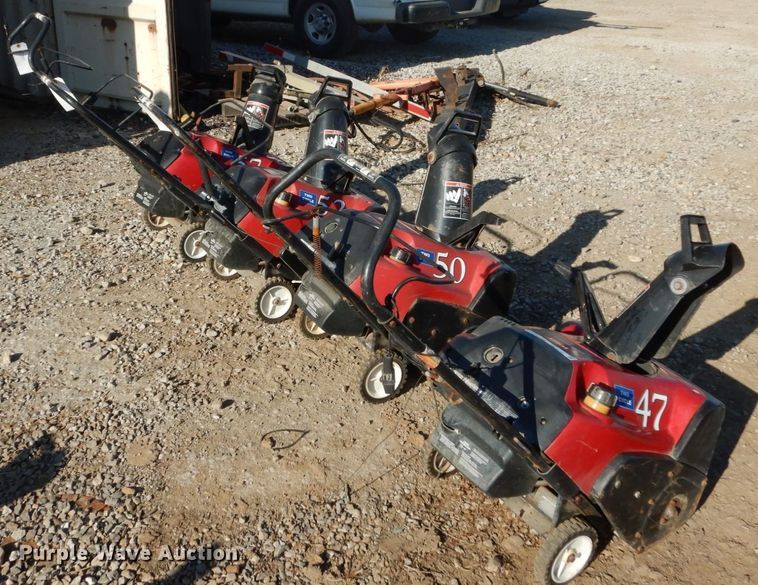 image for item GC9349 (4) Toro 3815 snow blowers