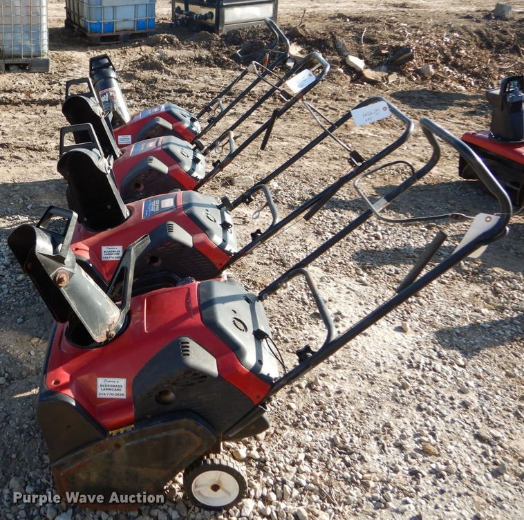 image for item GC9349 (4) Toro 3815 snow blowers