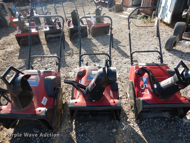 image for item GC9349 (4) Toro 3815 snow blowers