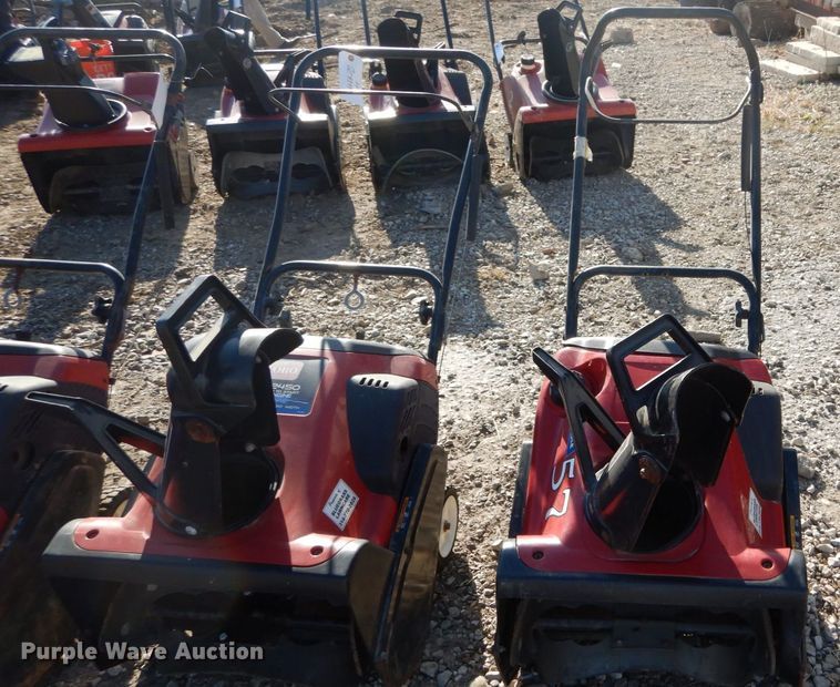 image for item GC9349 (4) Toro 3815 snow blowers