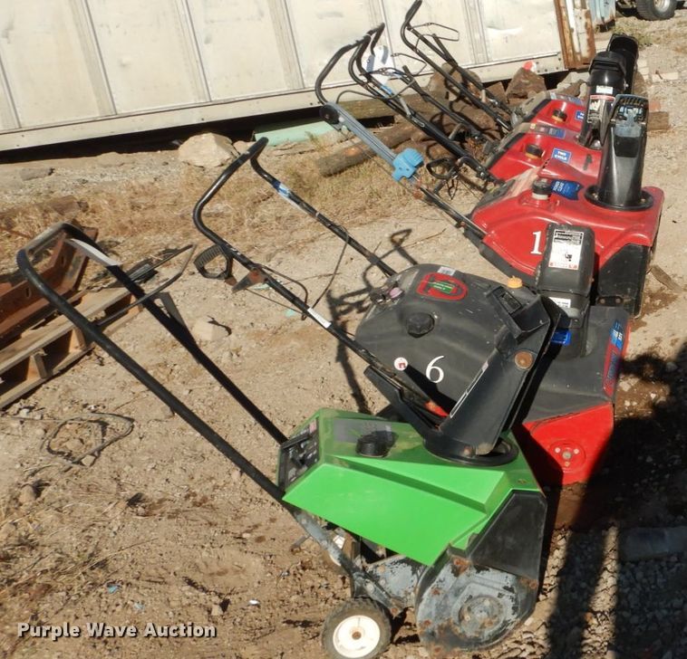 image for item GC9351 (5) snow blowers