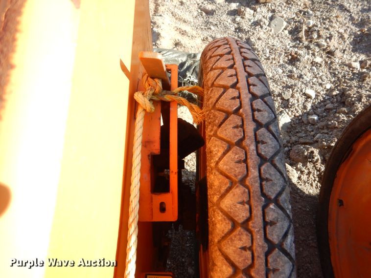 image for item GC9352 (2) Epoke Epomini 20 precision drop spreaders