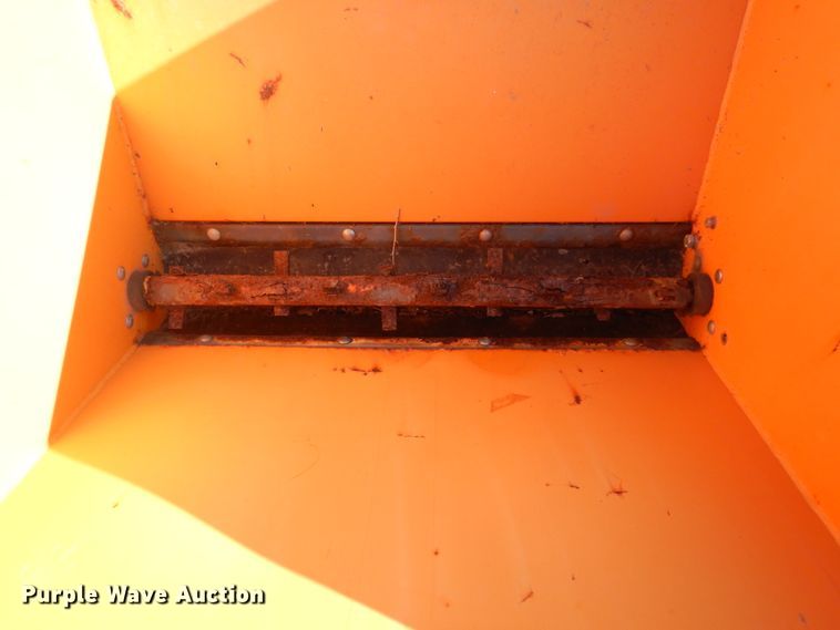 image for item GC9352 (2) Epoke Epomini 20 precision drop spreaders