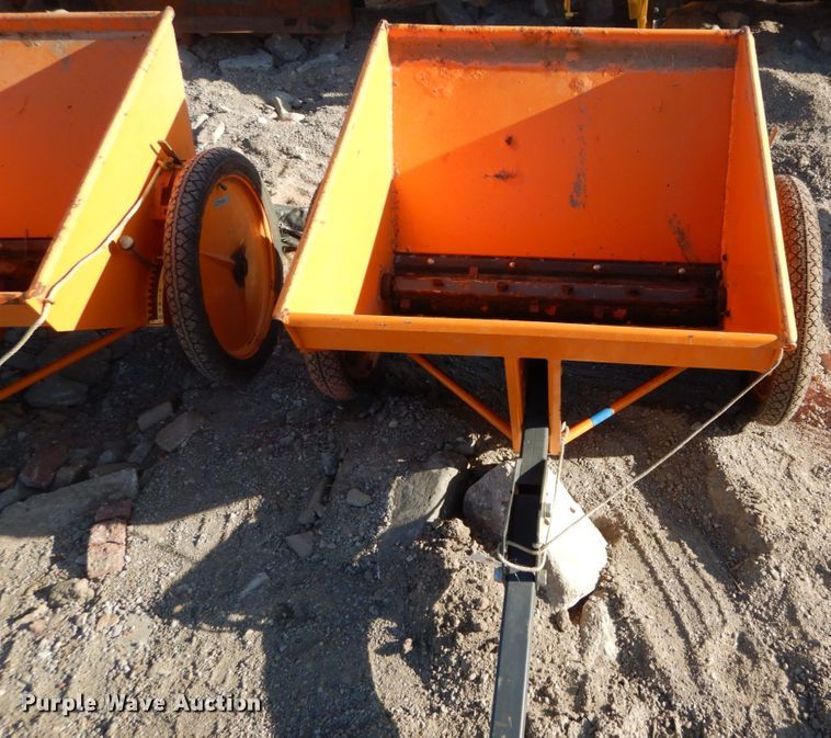 image for item GC9352 (2) Epoke Epomini 20 precision drop spreaders