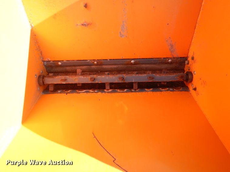 image for item GC9352 (2) Epoke Epomini 20 precision drop spreaders