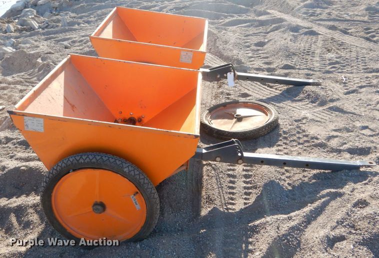 image for item GC9353 (2) Epoke Epomini 20 precision drop spreaders