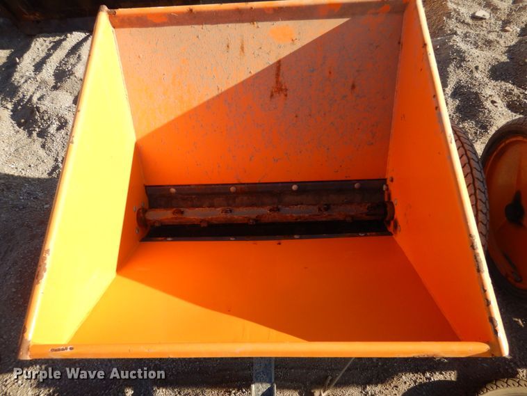 image for item GC9353 (2) Epoke Epomini 20 precision drop spreaders