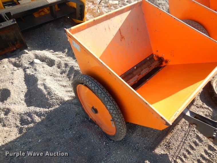 image for item GC9353 (2) Epoke Epomini 20 precision drop spreaders