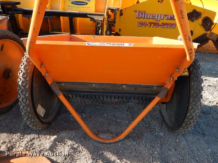 image for item GC9354 (2) Epoke Epomini 5 precision drop spreaders