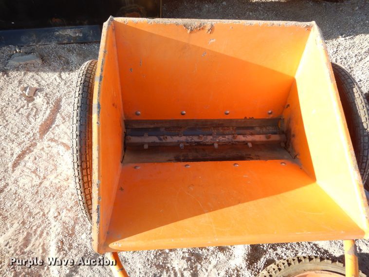 image for item GC9354 (2) Epoke Epomini 5 precision drop spreaders