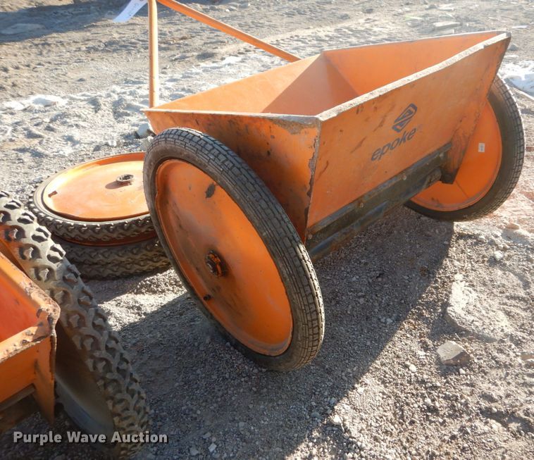 image for item GC9354 (2) Epoke Epomini 5 precision drop spreaders