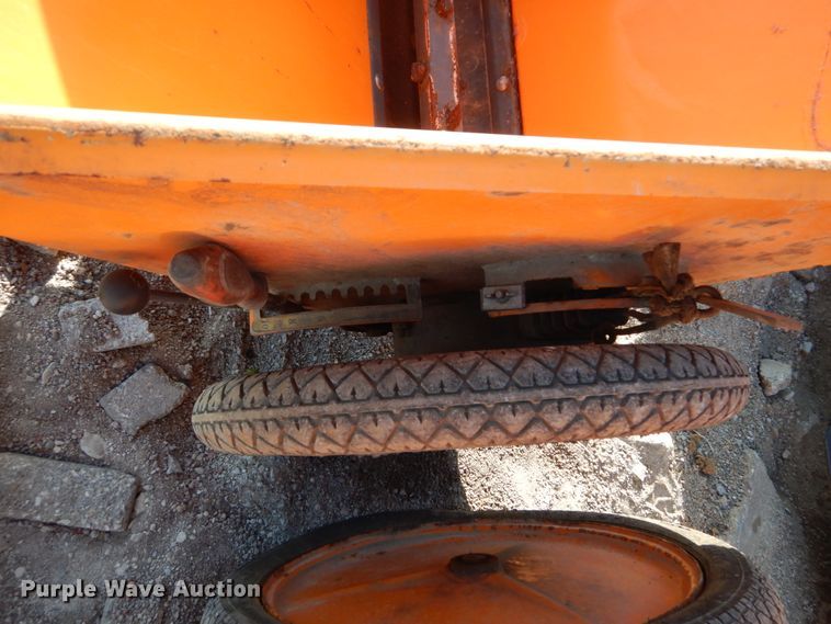 image for item GC9355 (2) Epoke Epomini 20 precision drop spreaders