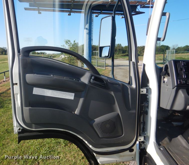 image for item GC9586 2008 Isuzu NPR box truck