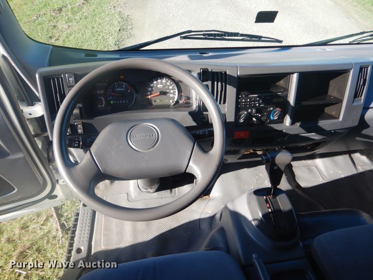 image for item GC9586 2008 Isuzu NPR box truck
