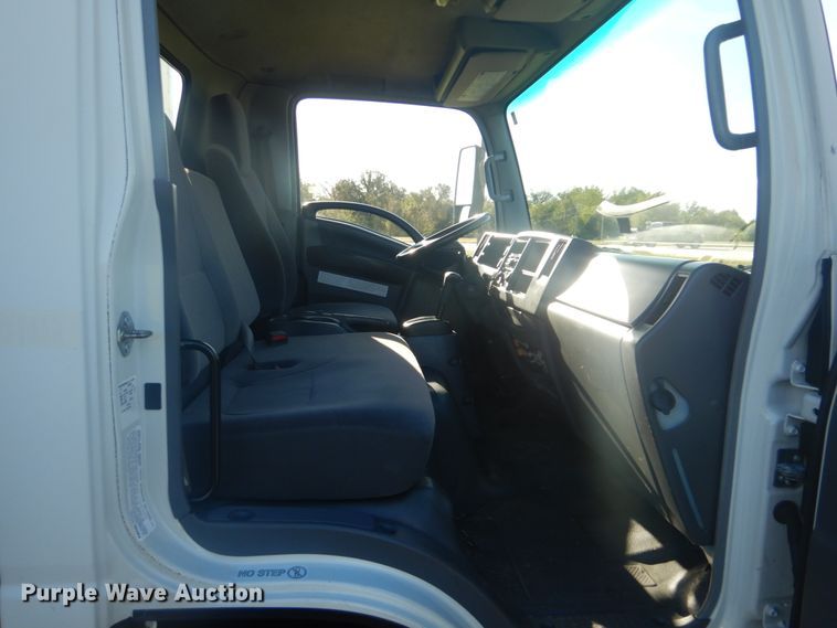 image for item GC9586 2008 Isuzu NPR box truck