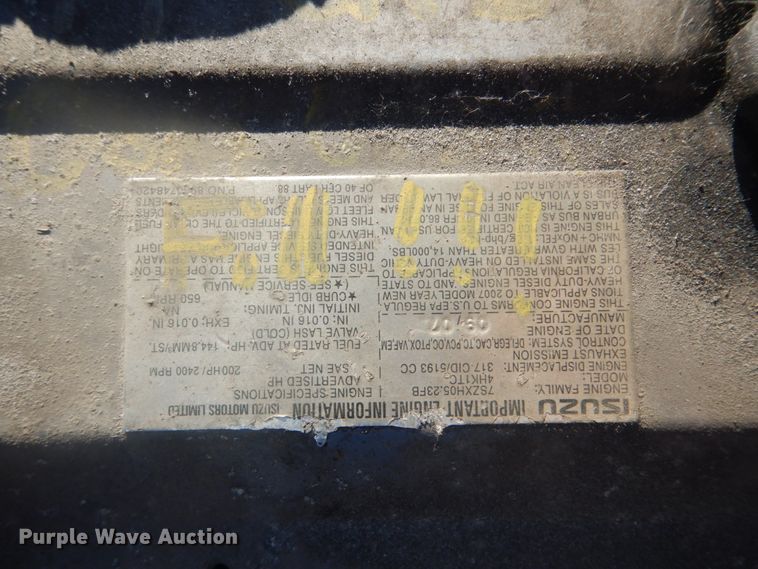 image for item GC9586 2008 Isuzu NPR box truck