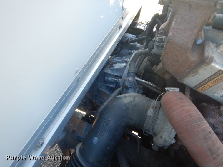 image for item GC9586 2008 Isuzu NPR box truck