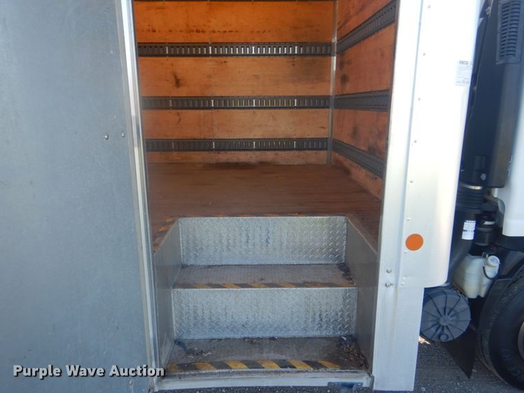 image for item GC9586 2008 Isuzu NPR box truck