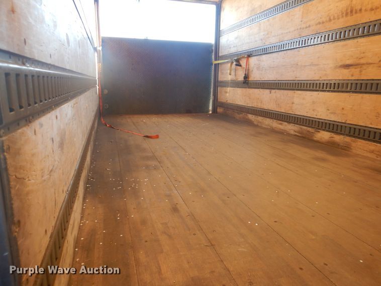 image for item GC9586 2008 Isuzu NPR box truck