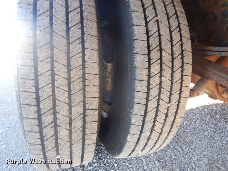 image for item GC9586 2008 Isuzu NPR box truck