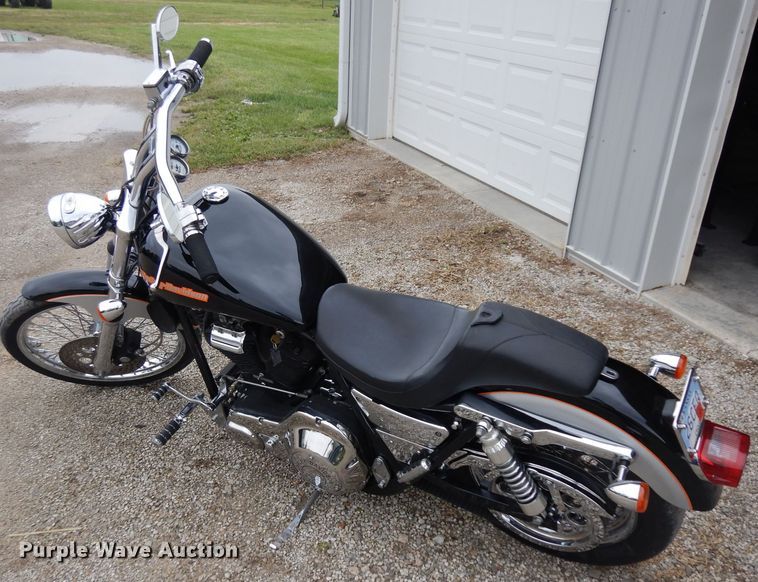 image for item GI9347 1990 Harley Davidson Super Glide Sport motorcycle