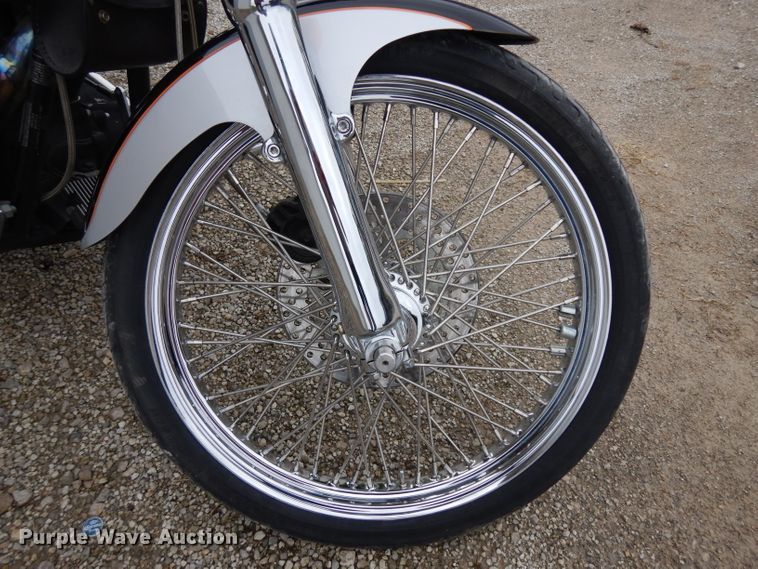 image for item GI9347 1990 Harley Davidson Super Glide Sport motorcycle