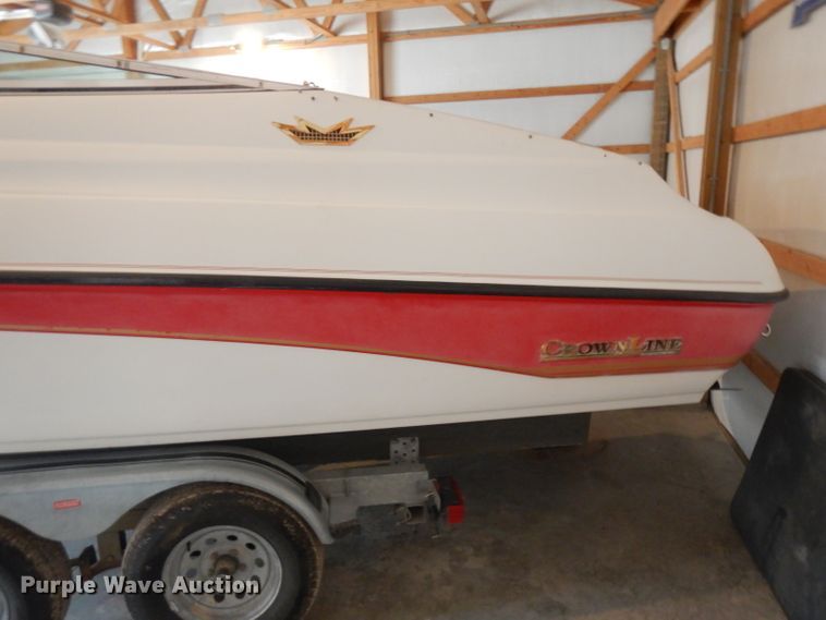 image for item GI9349 1996 Crownline boat