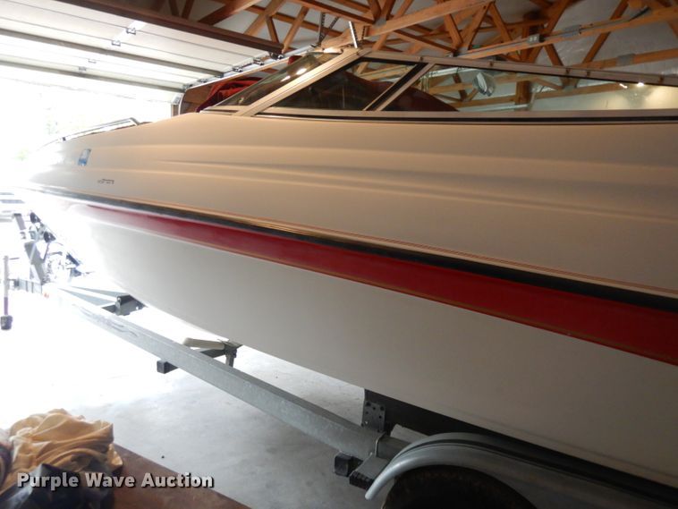 image for item GI9349 1996 Crownline boat