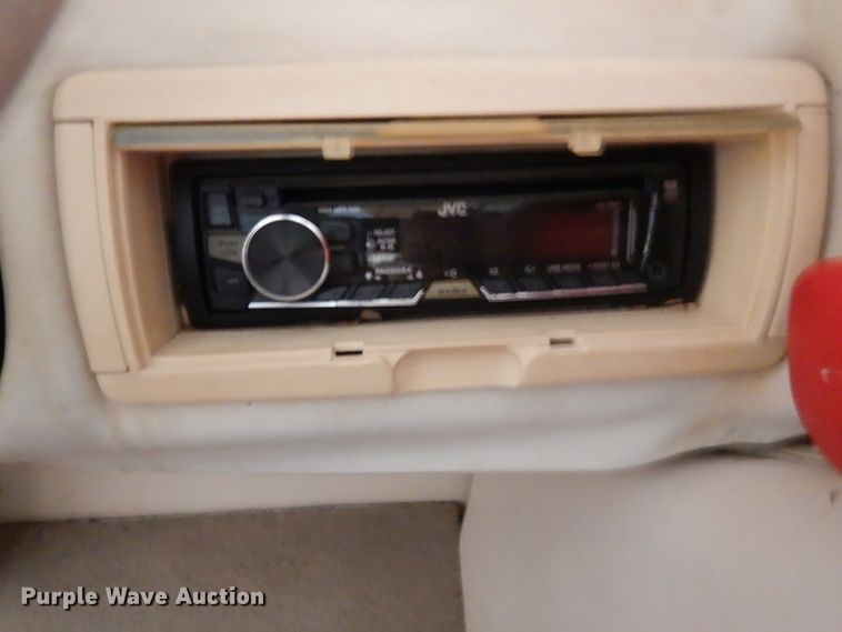 image for item GI9349 1996 Crownline boat