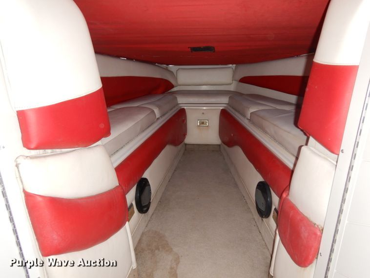 image for item GI9349 1996 Crownline boat