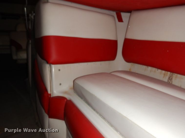 image for item GI9349 1996 Crownline boat