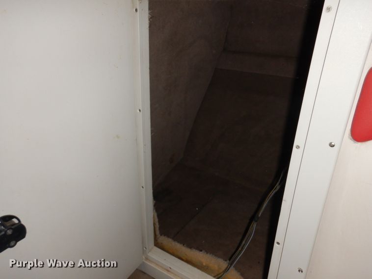 image for item GI9349 1996 Crownline boat