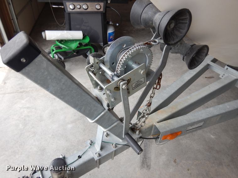 image for item GI9349 1996 Crownline boat