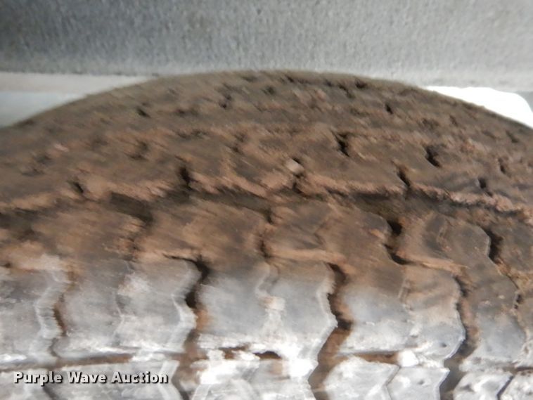 image for item GI9349 1996 Crownline boat