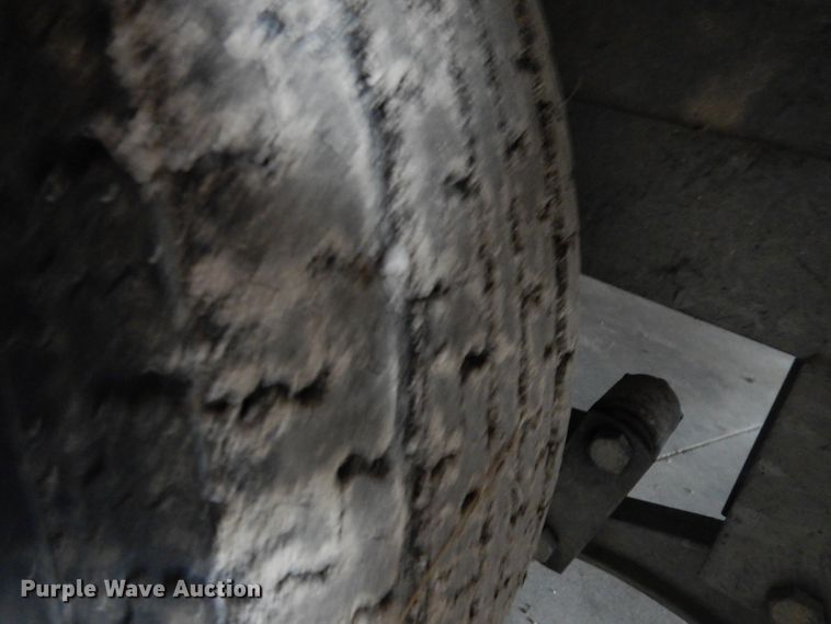 image for item GI9349 1996 Crownline boat