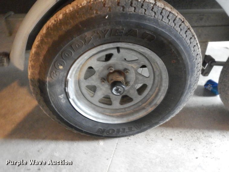 image for item GI9349 1996 Crownline boat