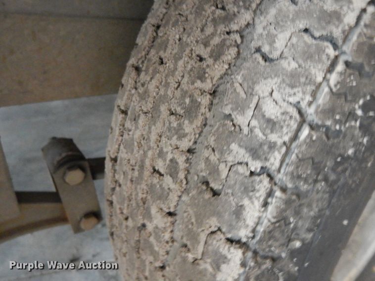 image for item GI9349 1996 Crownline boat